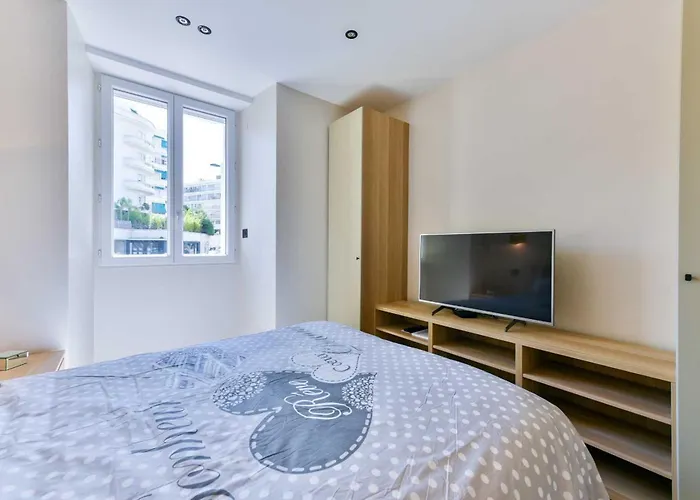 Cosy With Parking - - Mobility Lease Cannes