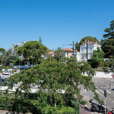 Apartment Cosy With Parking - - Mobility Lease *